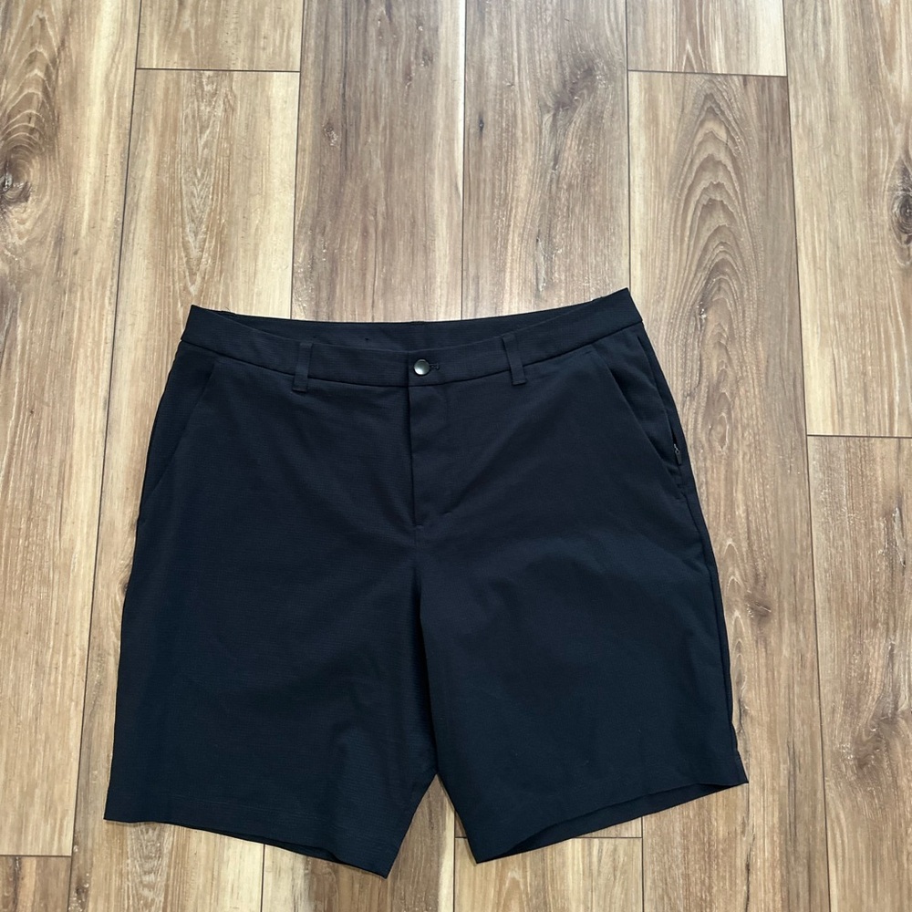 lululemon athletica Men's ABC classic fit shorts size 36 - Picture 3 of 7